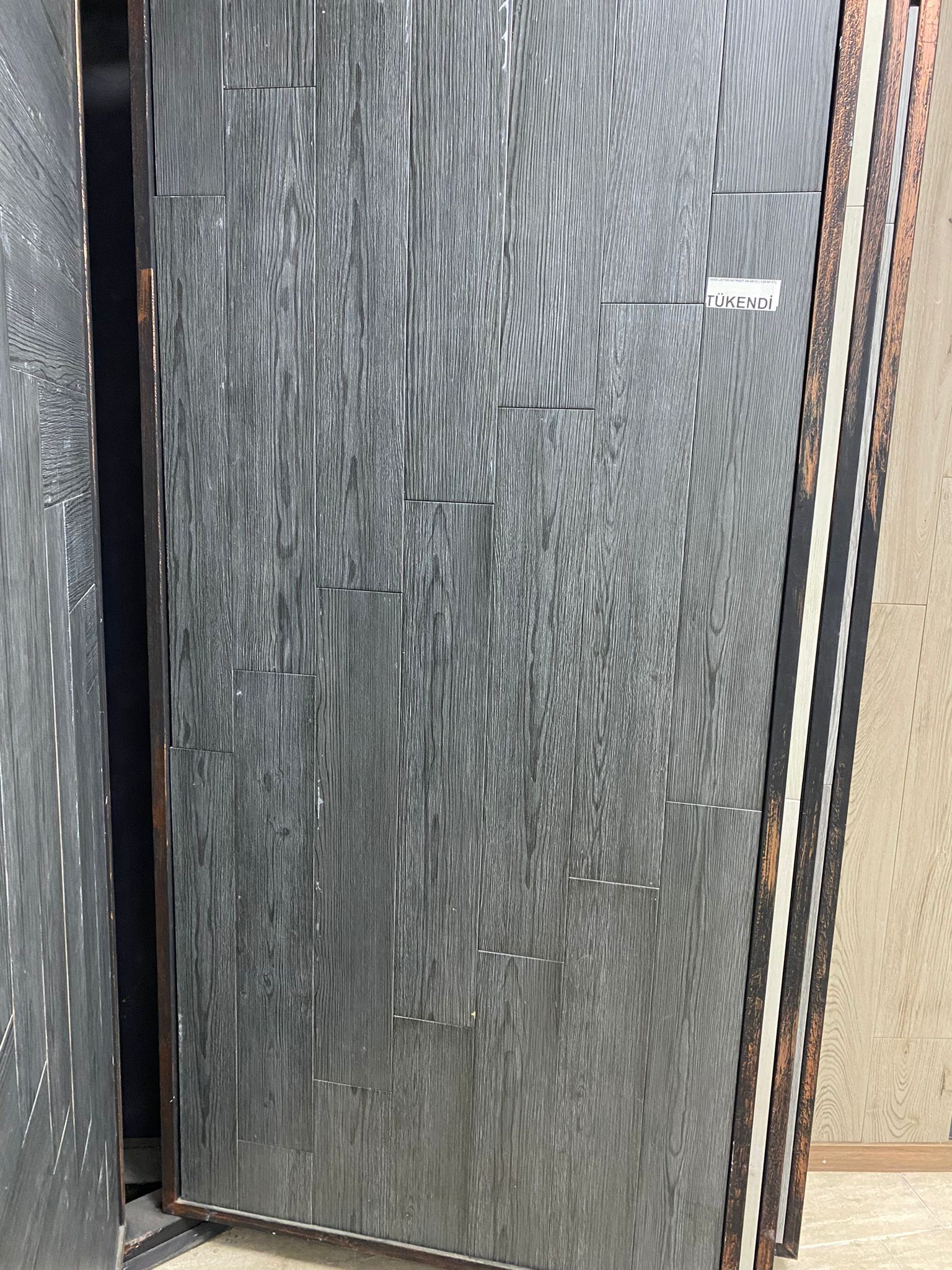 Banyo seramik döşeme